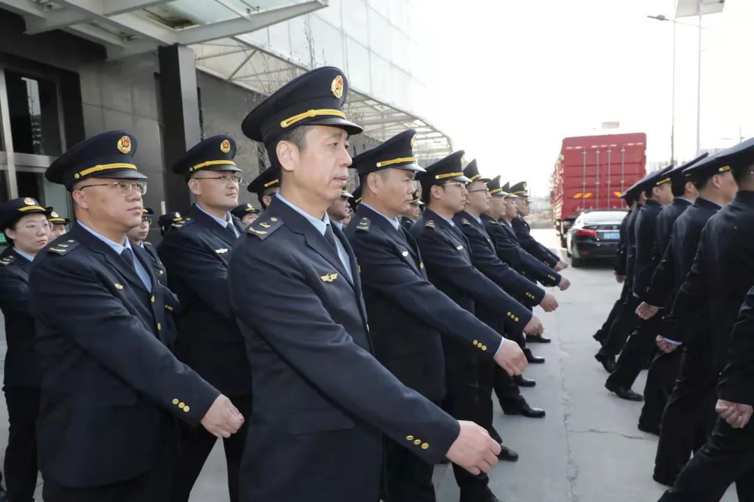 新形象新征程北京市生态环境保护综合执法队伍完成制式服装换装工作
