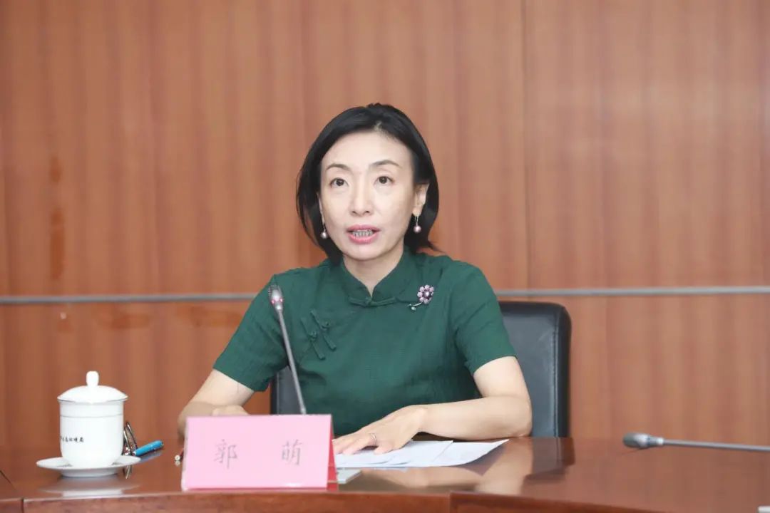 主持人(北京市生态环境局宣传教育处处长郭萌):各位记者朋友,大家上午