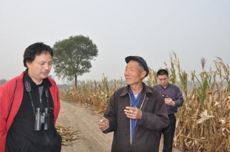 在天津七里海湿地，70岁的周启明接受光明日报记者采访